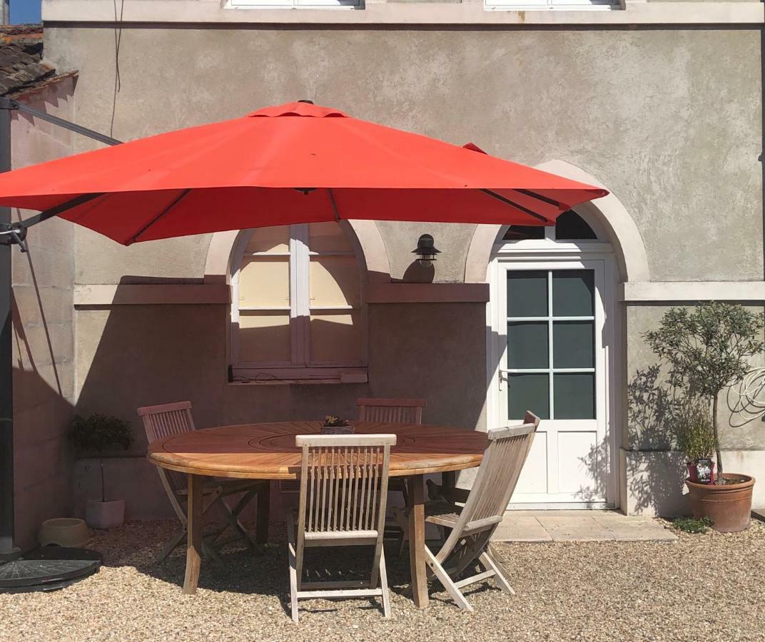 Les Jardins De La Providence Hotel Cognac Bagian luar foto